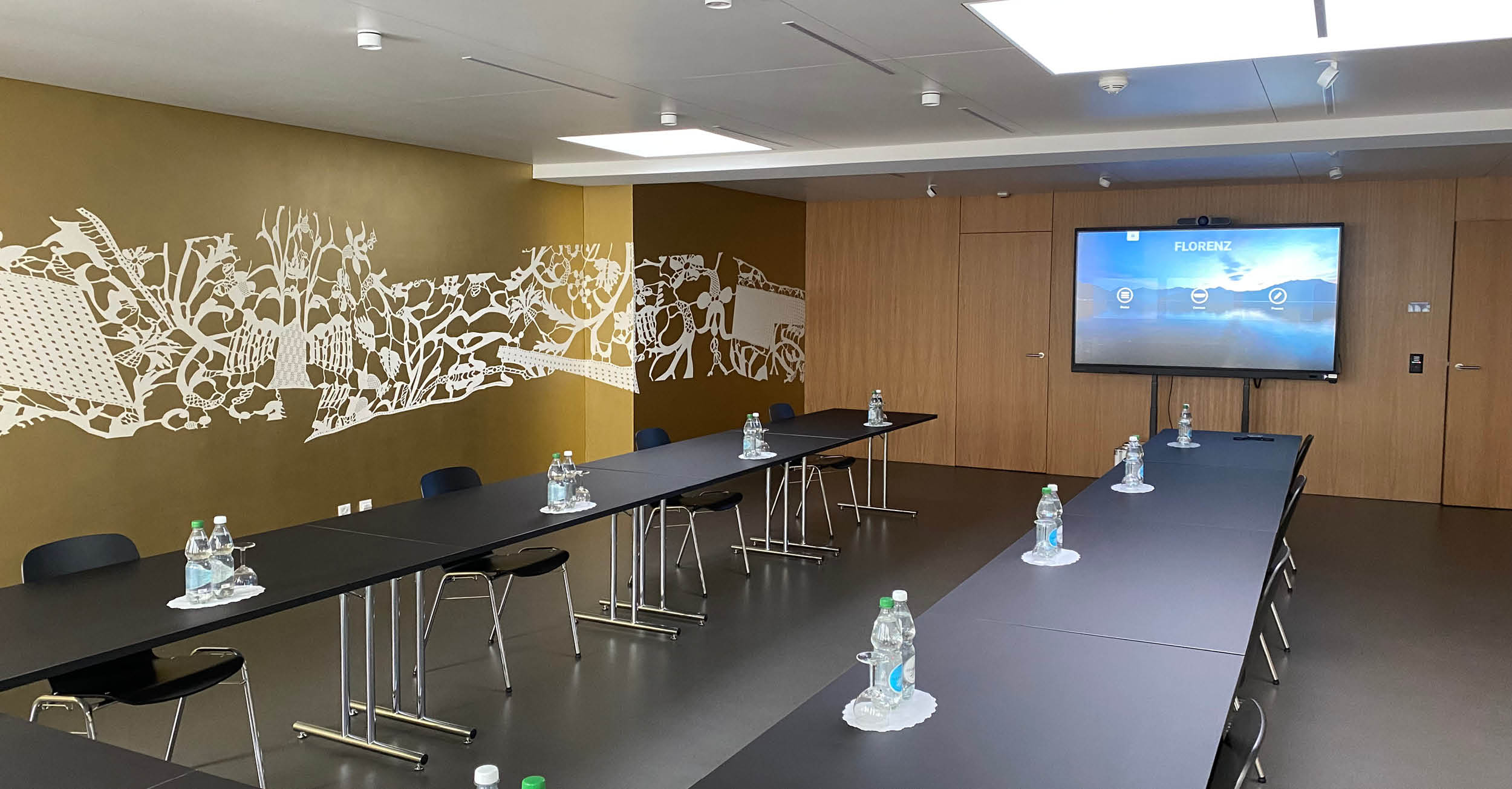 INDUSTRIE- UND HANDELSKAMMER ST.GALLEN-APPENZELL - Clevertouch ...